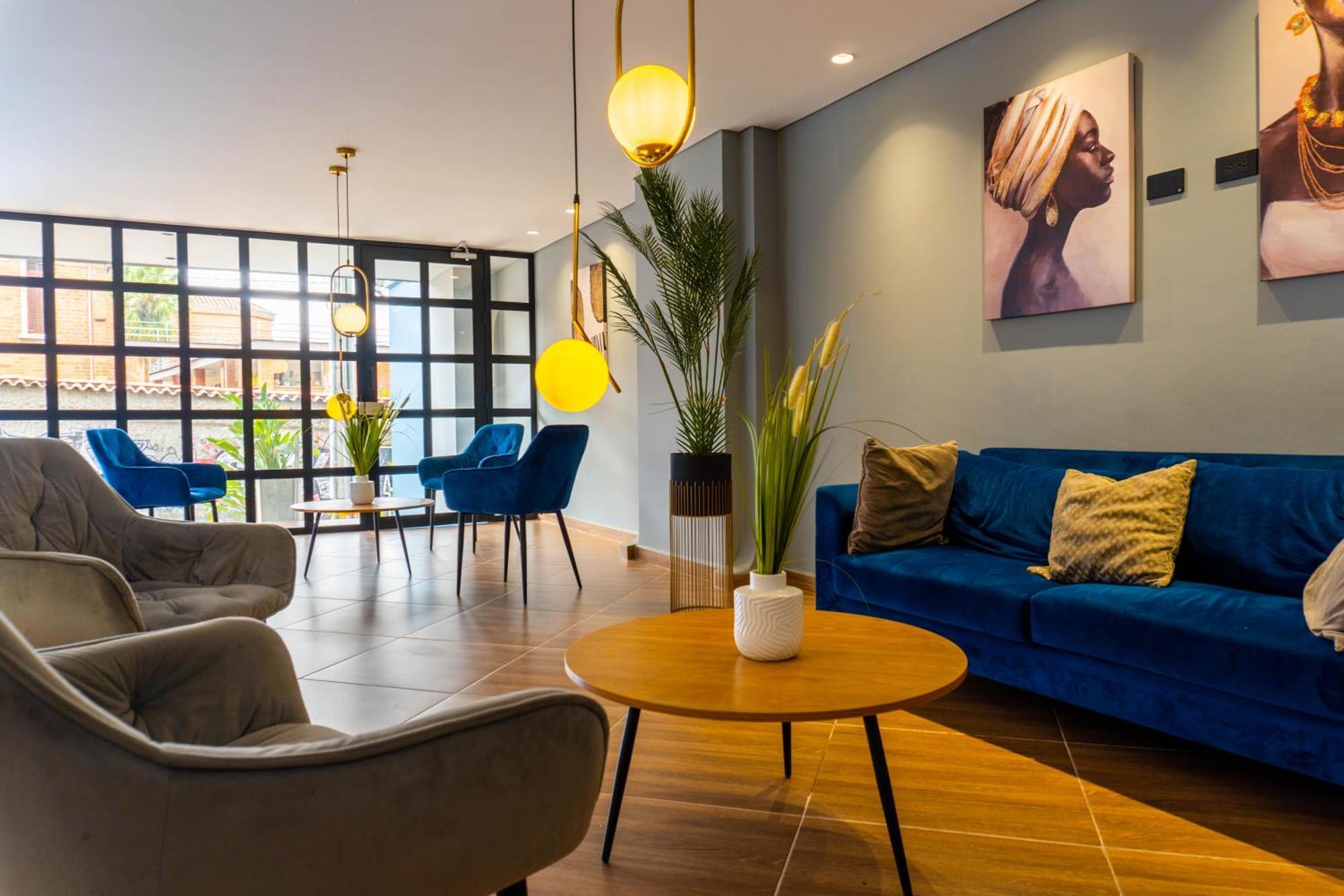 Hotel California City Medellín Extérieur photo