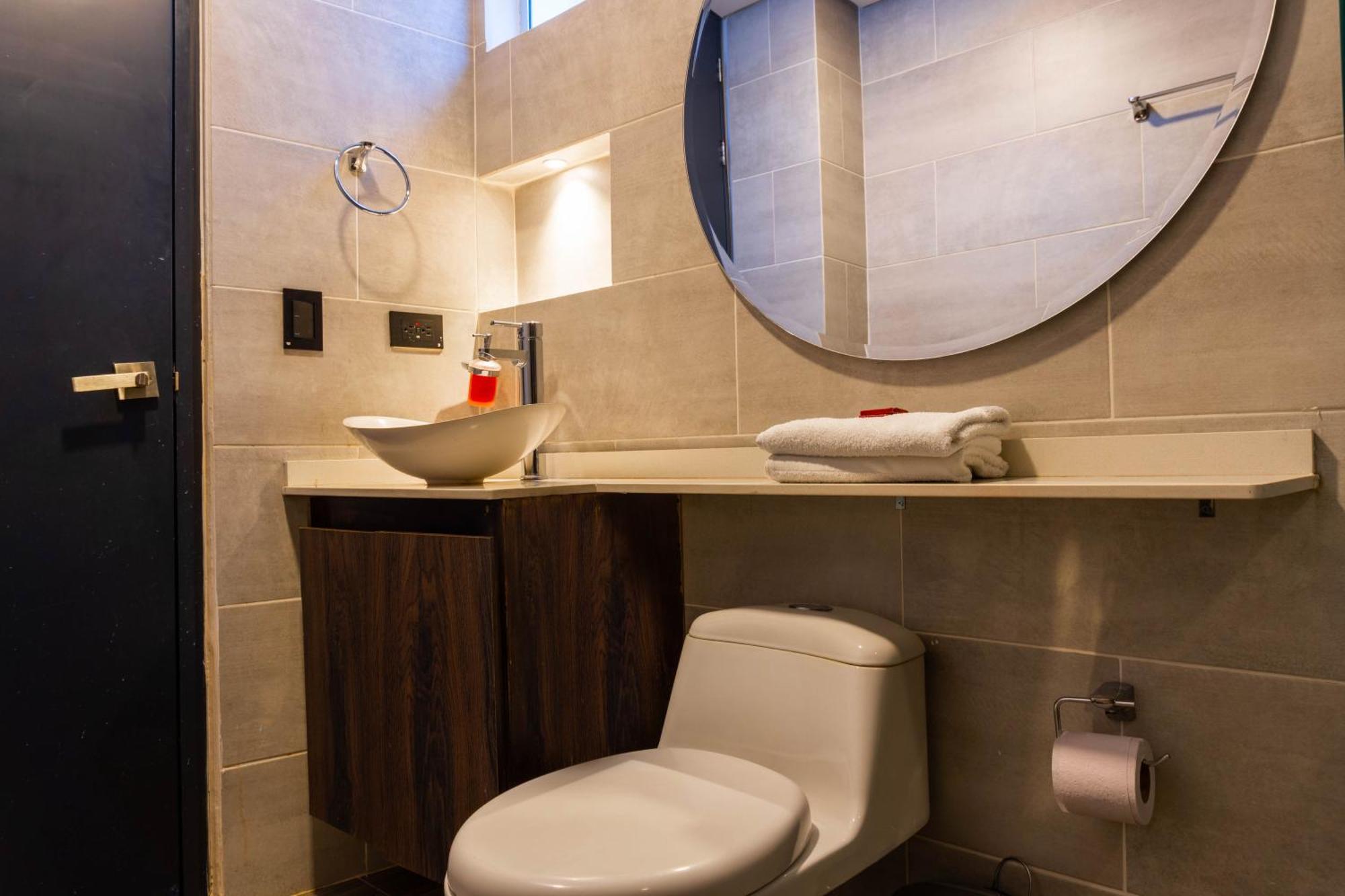 Hotel California City Medellín Extérieur photo