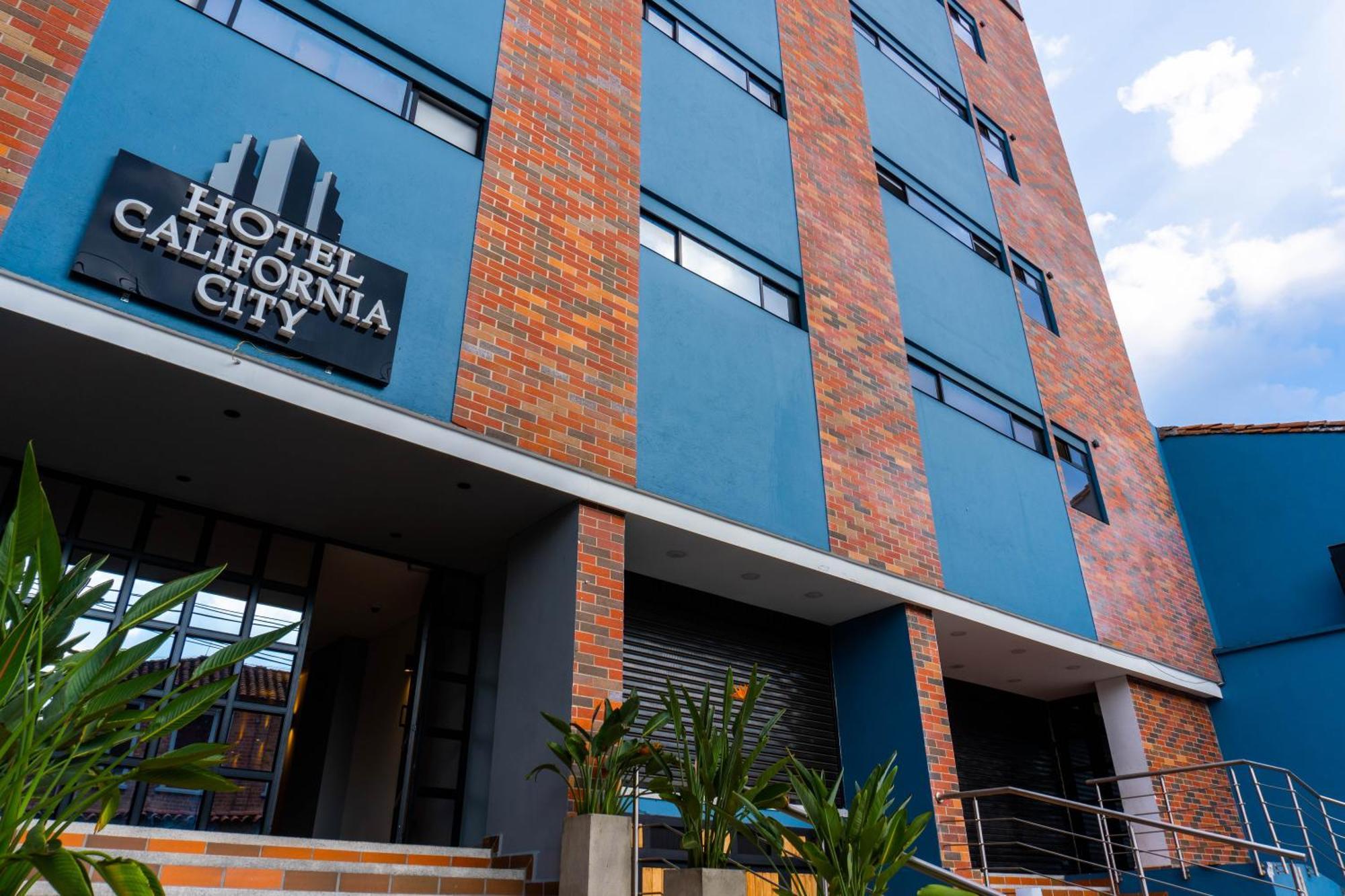 Hotel California City Medellín Extérieur photo